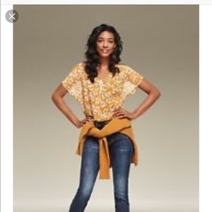 Cabi Thrive top size M